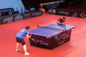 何卓佳1-3桥本帆乃香无缘决赛！第四局痛失好局，一天消耗太大了